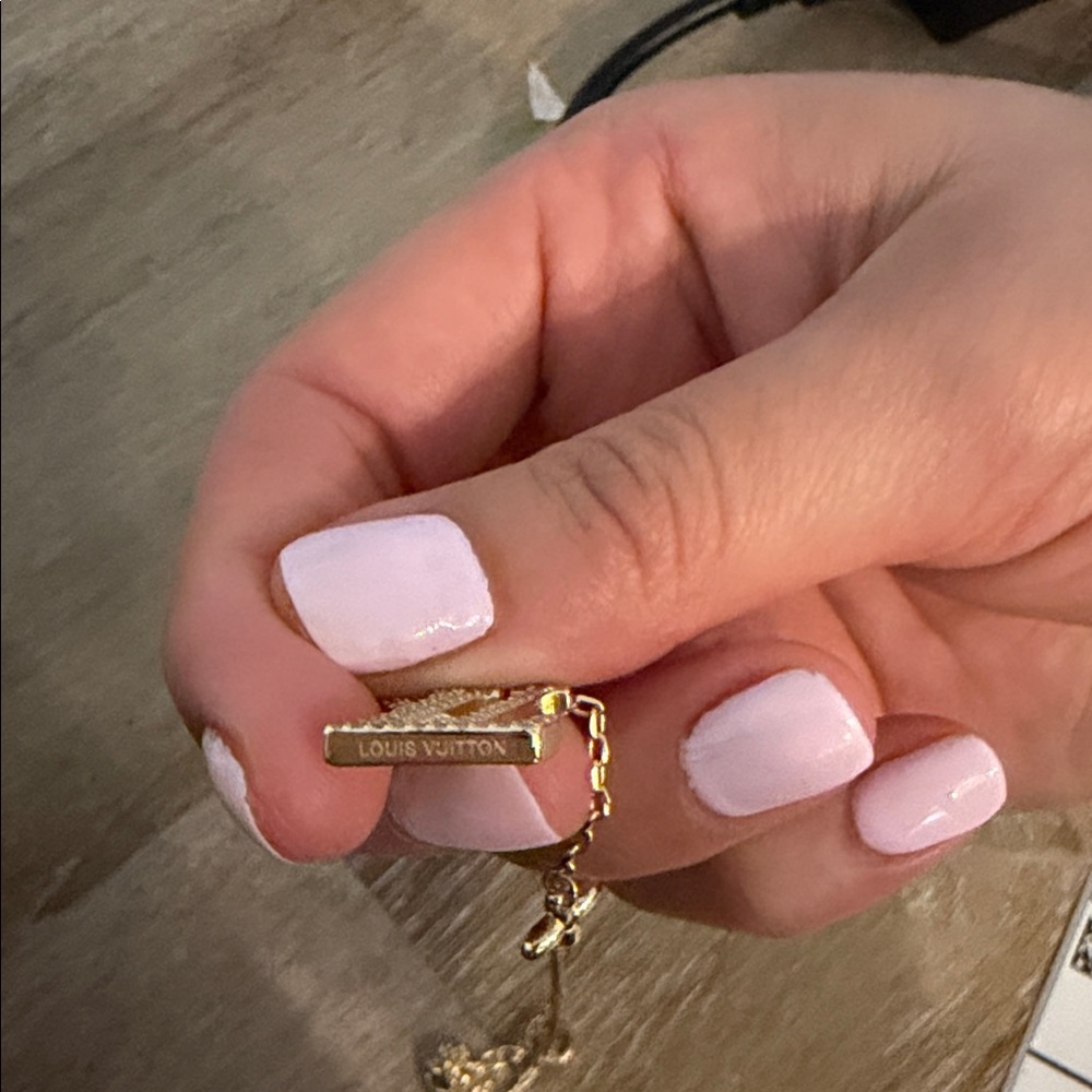 LV charm Necklace - Picture 7 of 7